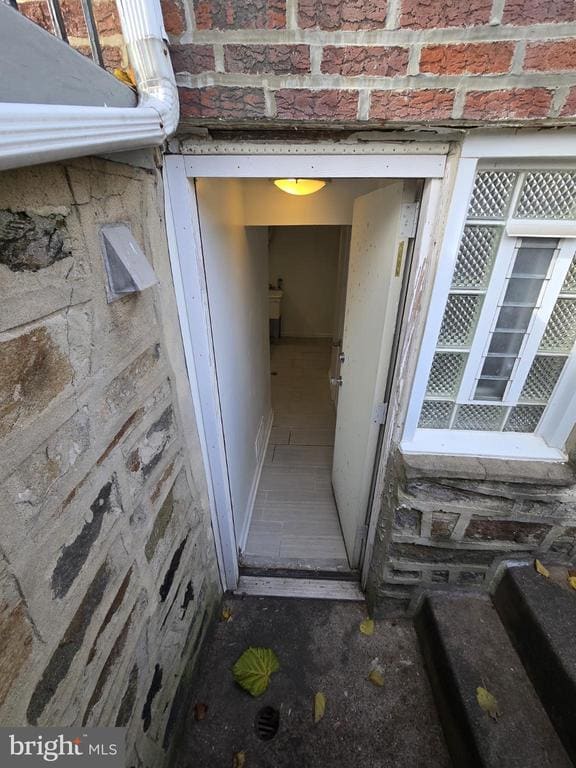 Building Photo - 831 Fanshawe St