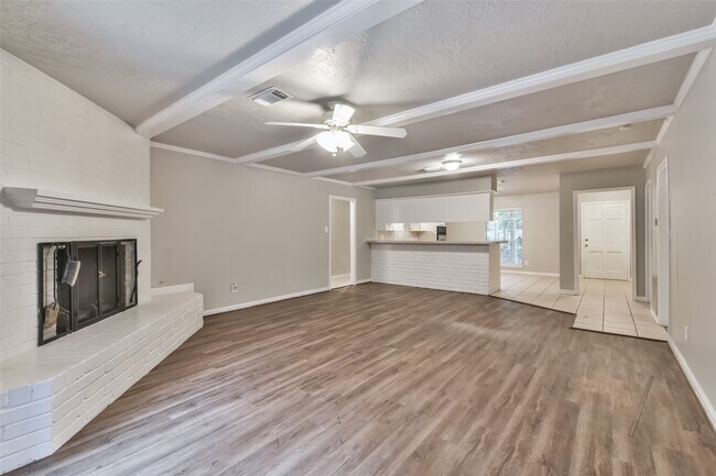 Building Photo - 25726 Timber Lakes Dr