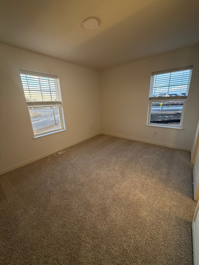 Building Photo - 10545 Harbor Ln N