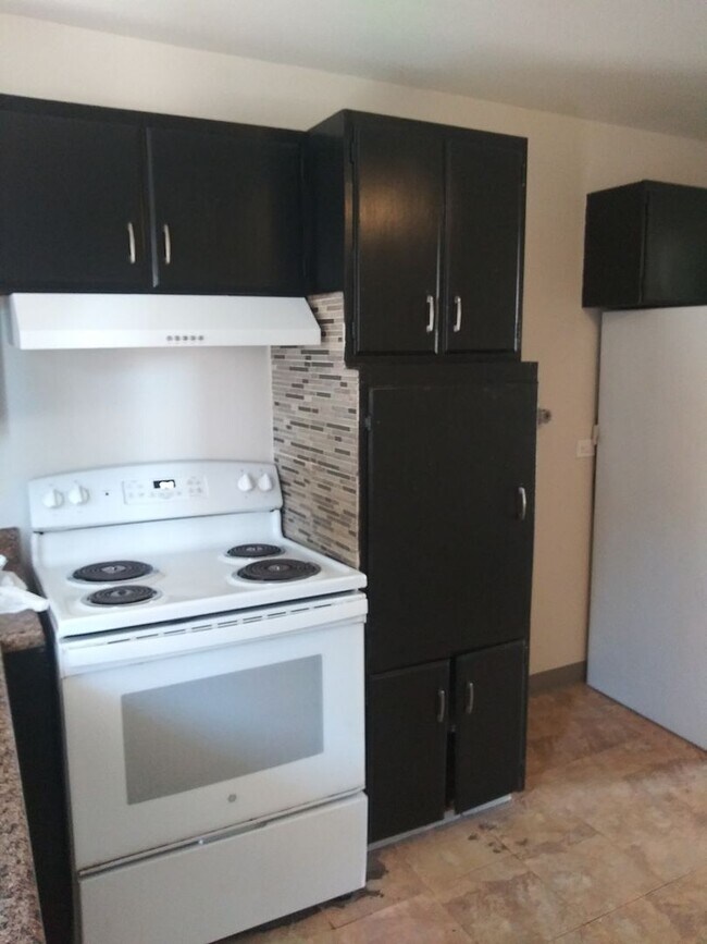 Building Photo - Are you ready for your new home?