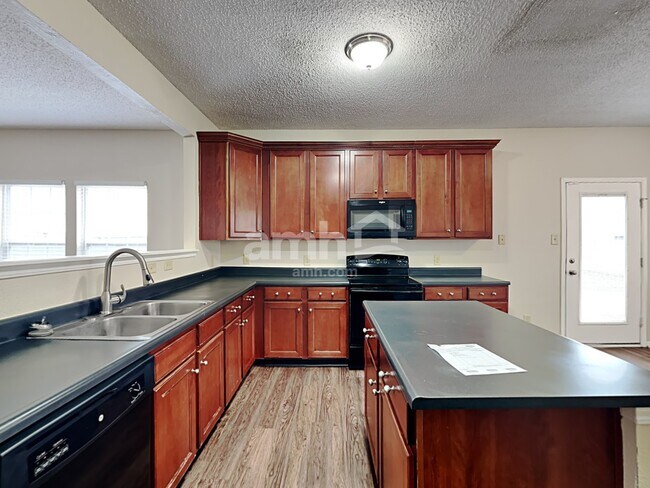 Building Photo - 9471 W Quarter Moon Dr