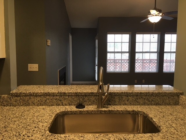 Building Photo - 155 N Timber Dr
