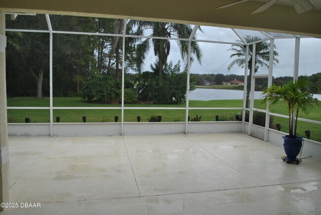 Building Photo - 128 Centennial Park Dr