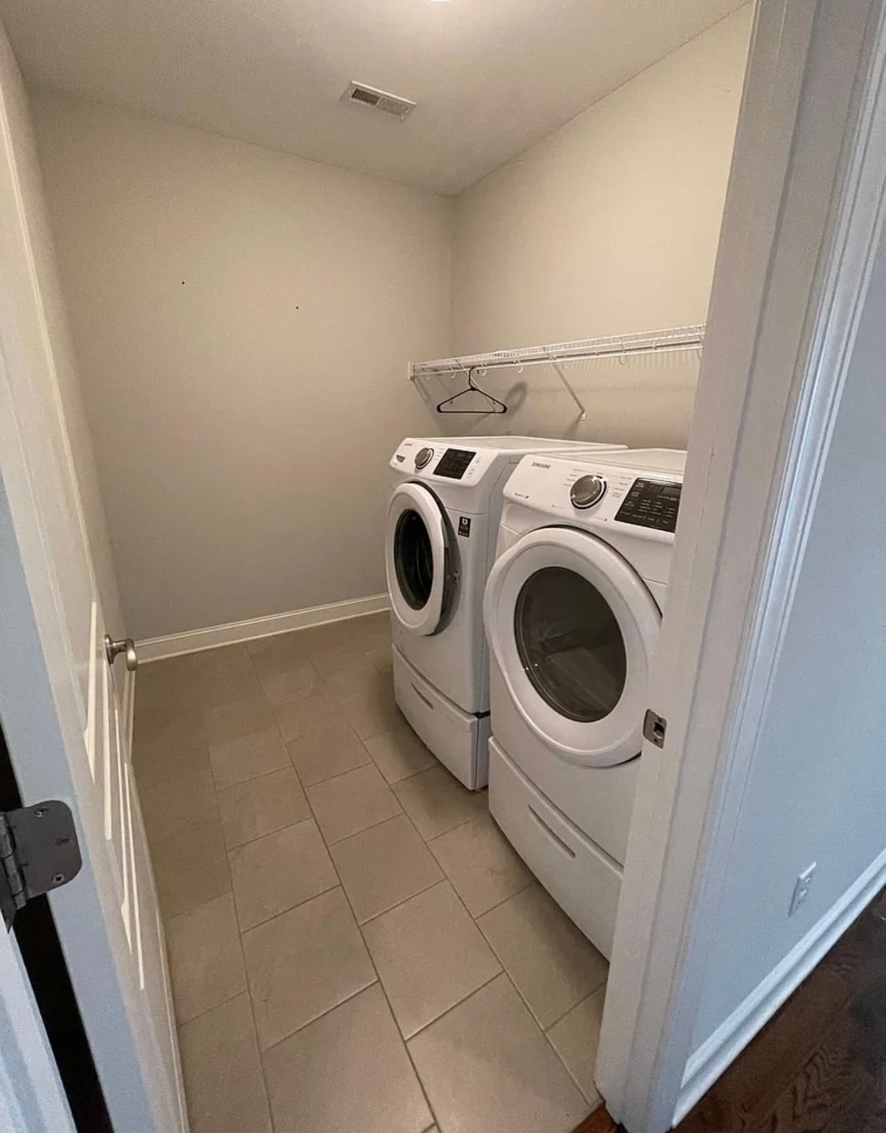 Laundry - 120 W 19th St