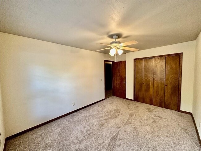 Building Photo - 1506 Bella Vista Rd