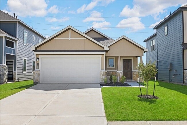 Building Photo - 1122 Elsinore Dr