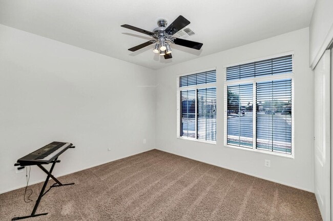 Building Photo - 3382 W Harrison St