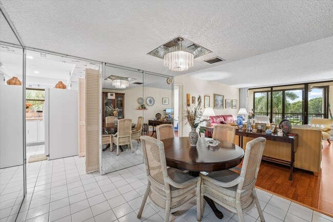 Building Photo - 16251 Golf Club Rd