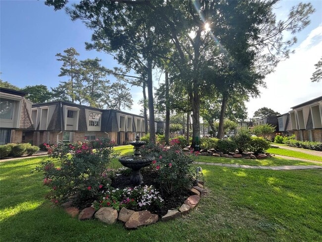 Building Photo - 12633 Memorial Dr