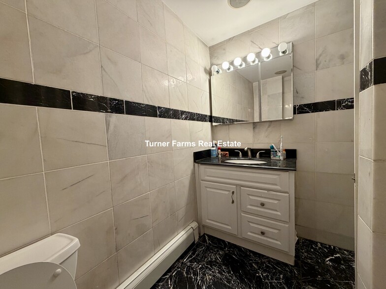 Building Photo - 3 Grimes St