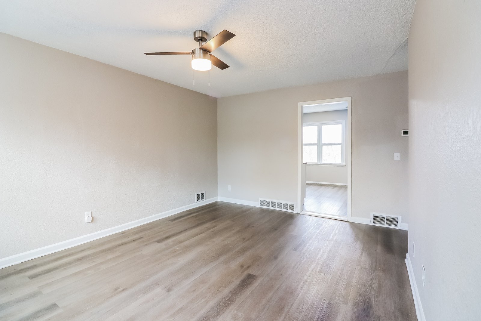 Building Photo - 7025 Monroe Ave