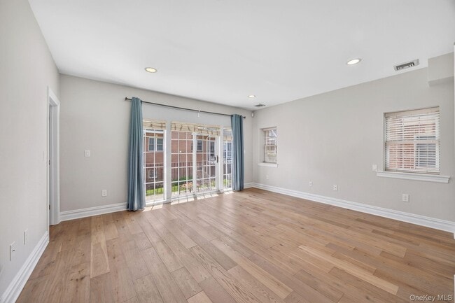 Building Photo - 4 C Nassau Dr