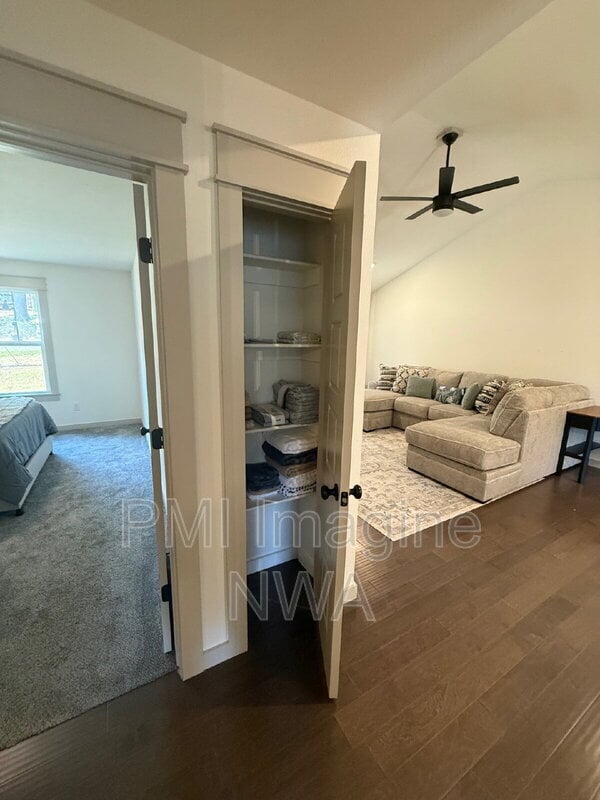 Building Photo - 54 Morvan Dr