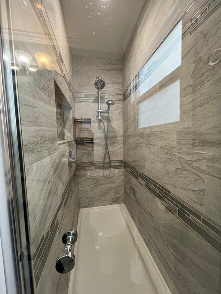 Building Photo - 206 Raupp Blvd