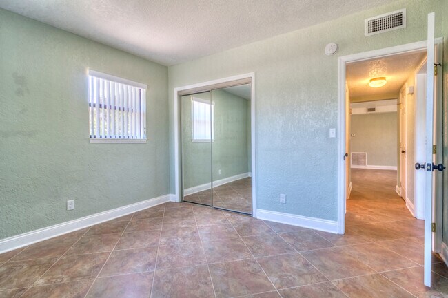 Building Photo - Gorgeous Mediterranean Style Home in Ormond Beach!