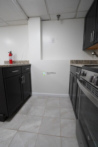 Building Photo - 62 Boylston St