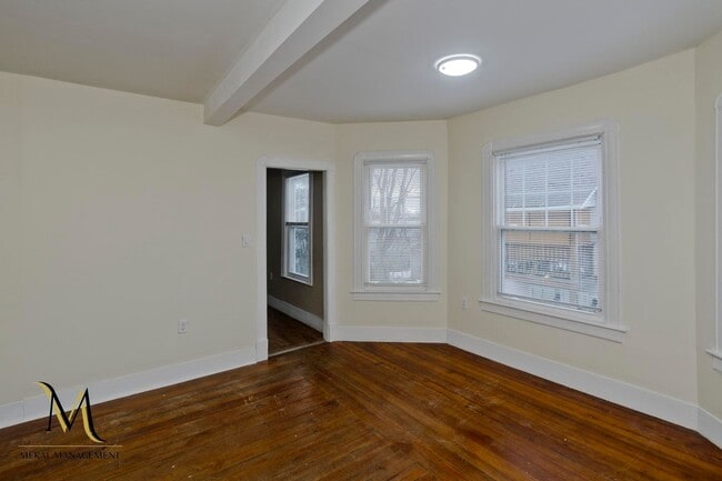 Building Photo - 54-56 Clantoy Street