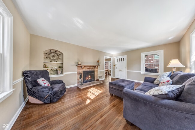 Building Photo - 850 N Butler Ave