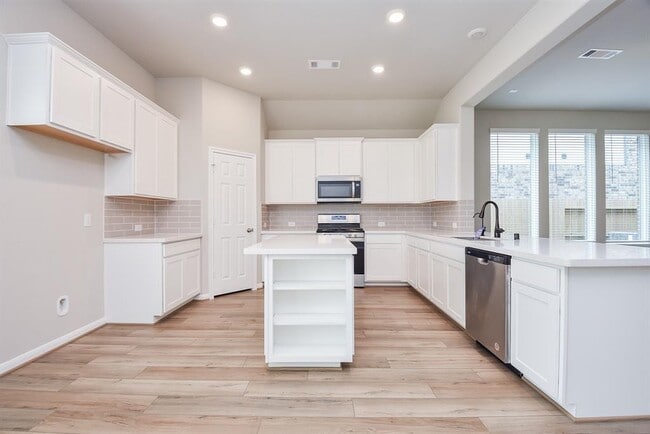 Building Photo - 2642 Settler Hl Dr