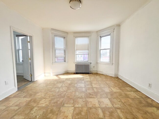 Building Photo - 331 Princeton Ave