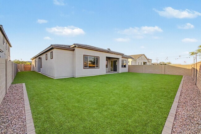 Building Photo - 1277 E Tonto Dr