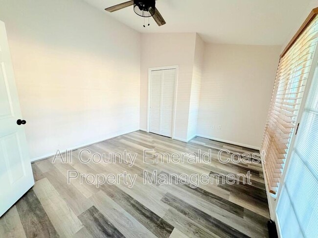 Building Photo - 4104 Indian Bayou N