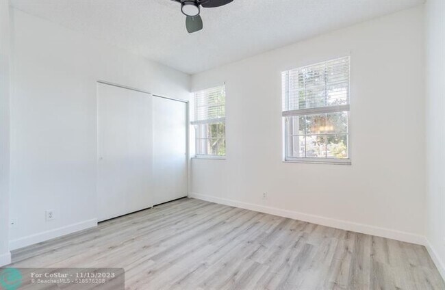 Building Photo - 65 Whitehead Cir