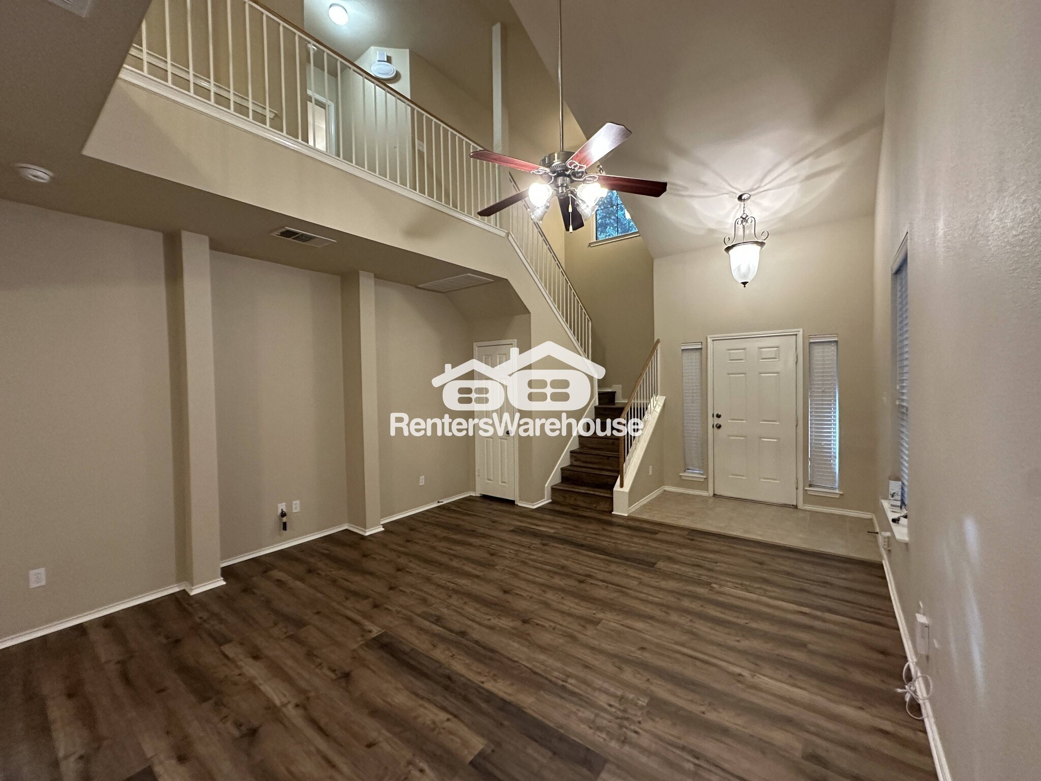 Building Photo - 10214 Maydelle Dr