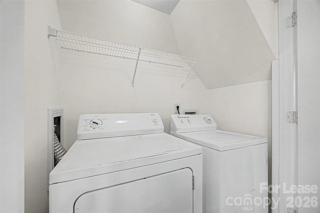 Building Photo - 7371 Laurel Valley Rd