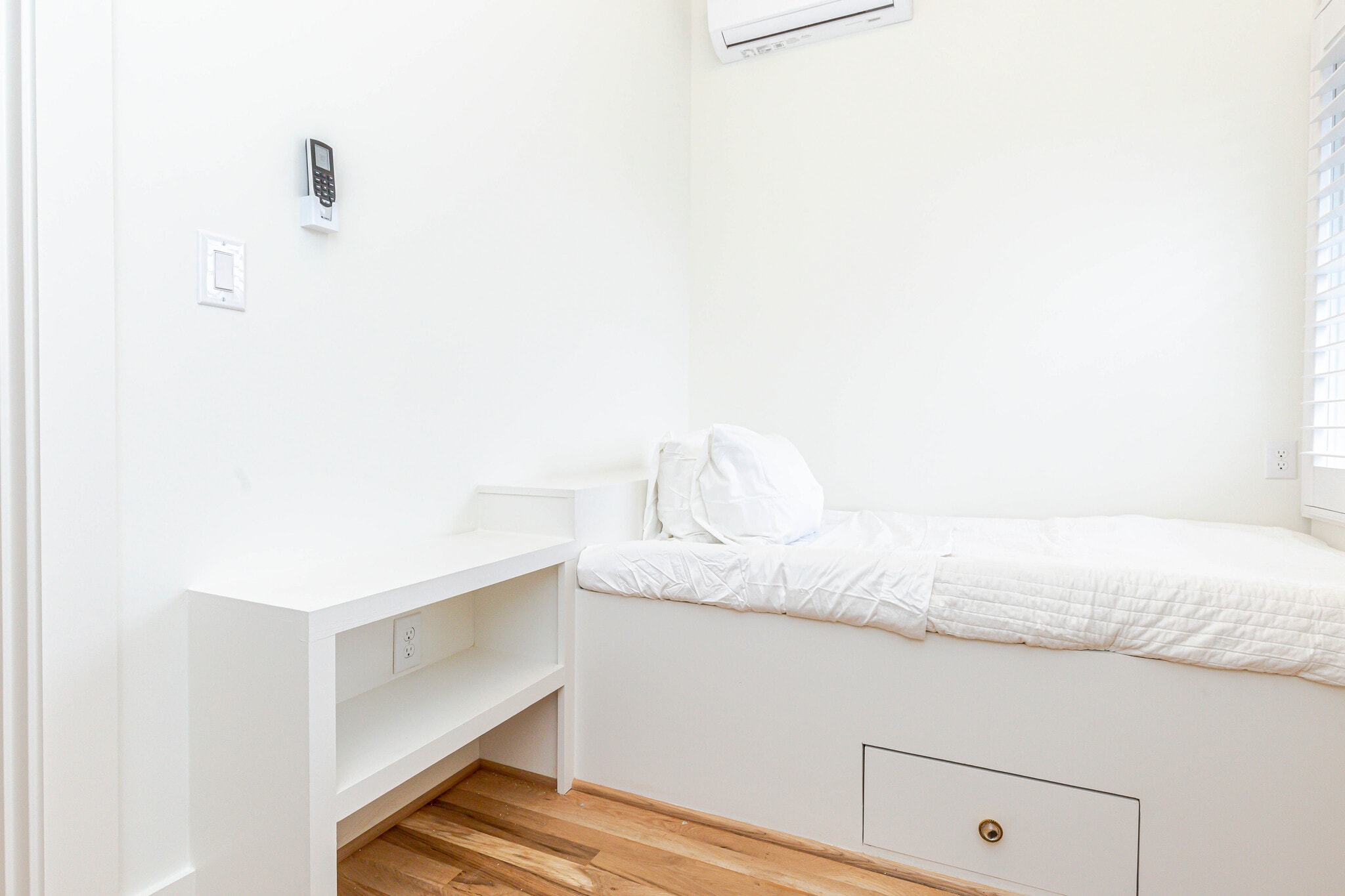 Building Photo - 2213 Belmont Blvd