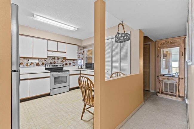 Building Photo - 5537 Sea Forest Dr