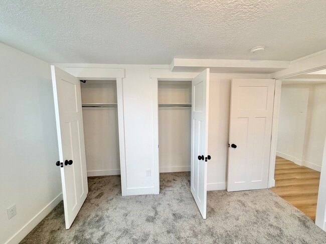 Building Photo - 651 N 800 W St