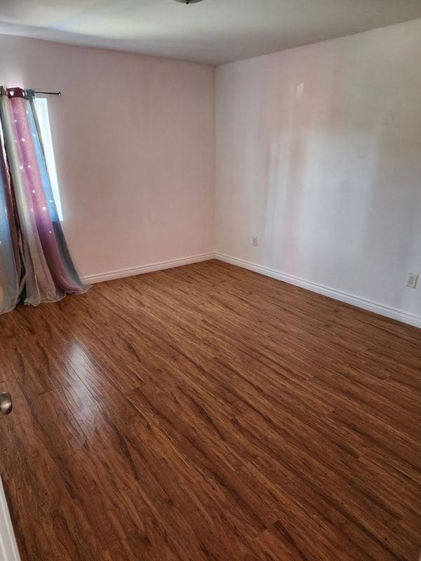 Building Photo - 1459 W 102nd St