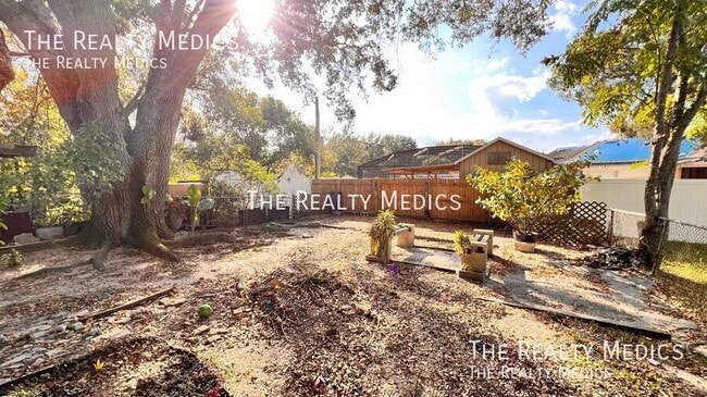 Building Photo - 3226 Redditt Rd