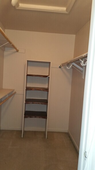 Master Closet - 8628 Indian Springs Rd