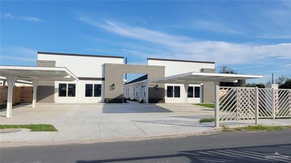 Primary Photo - 3531 S Dominique, 3