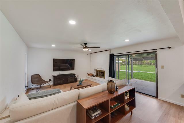 Building Photo - 2410 Cedar Elm Ln