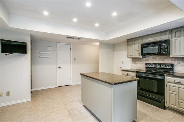 Building Photo - 4525 Newcombe Dr