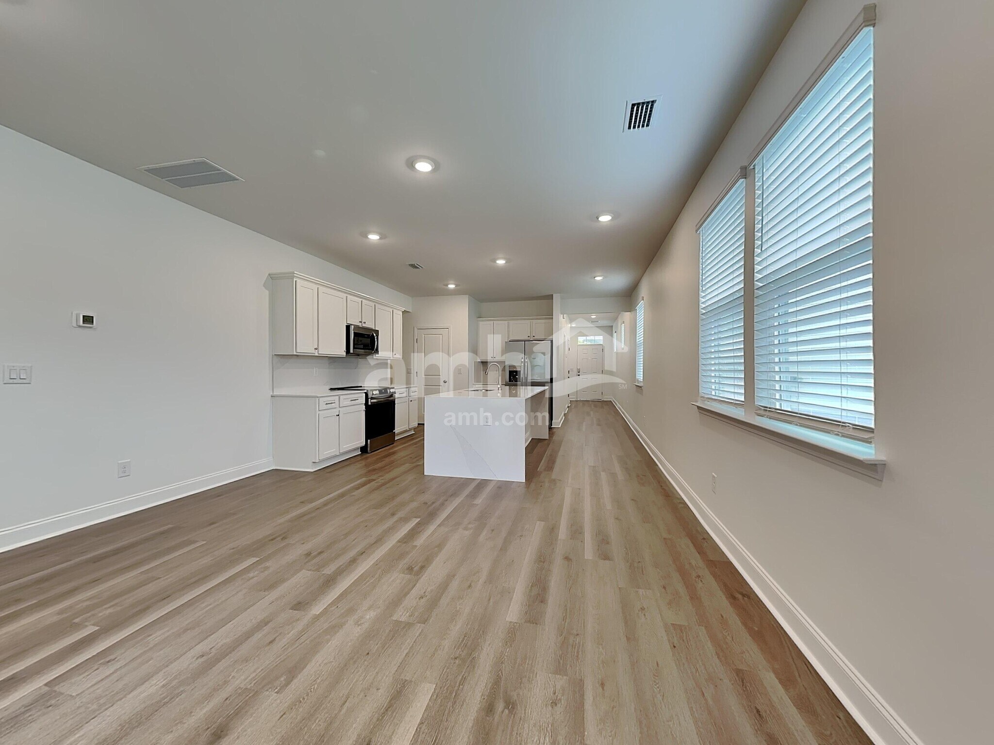 Building Photo - 531 Armstrong Curv