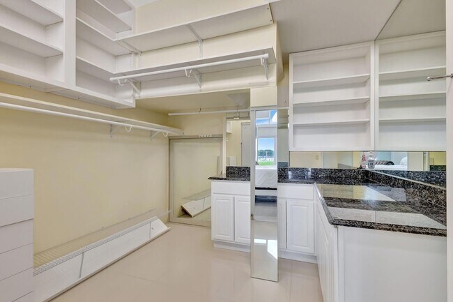 Building Photo - 16334 Port Dickinson Dr