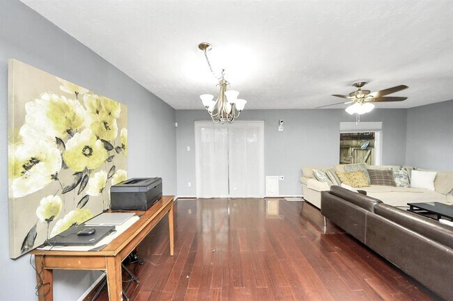 Building Photo - 18122 Kings Row