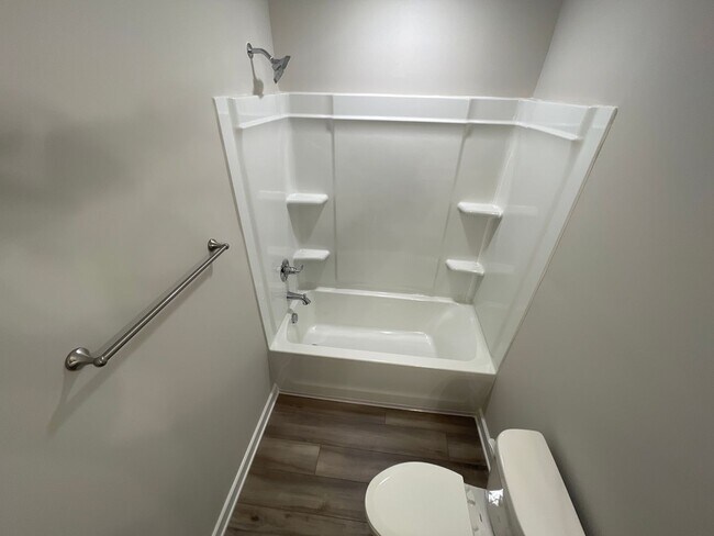 Building Photo - Home for Rent in Oak Grove, AL!! Available to View Now!!!