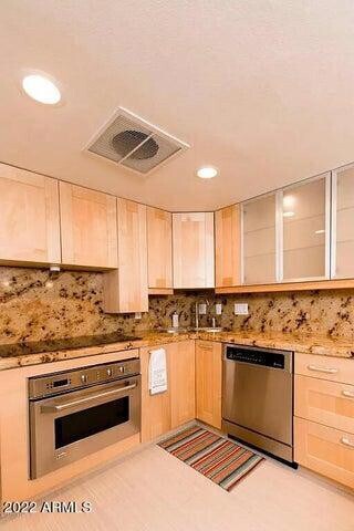 Building Photo - 334 W Medlock Dr