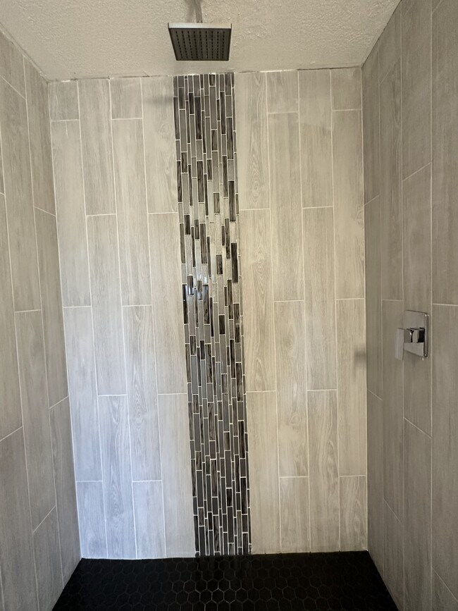 Building Photo - 3405 NW 44th St