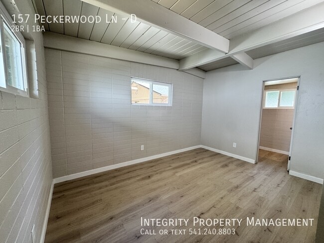 Building Photo - 157 Peckerwood Ln