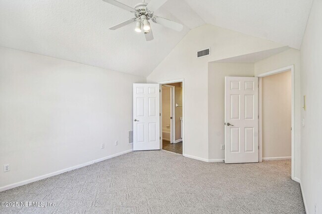 Building Photo - 13022 Huntley Manor Dr