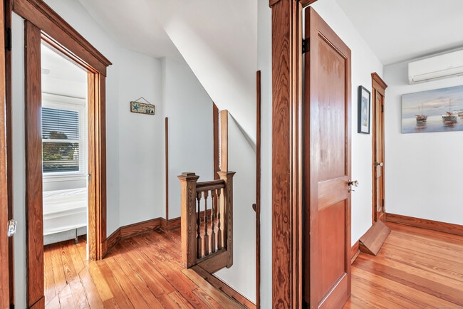 Building Photo - 12 East Ave