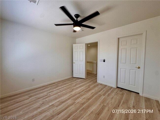 Building Photo - 10921 Calcedonian St