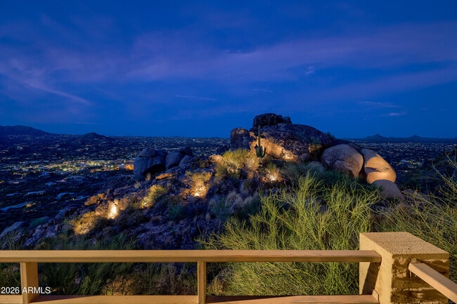 Building Photo - 6700 E Hawksnest Rd