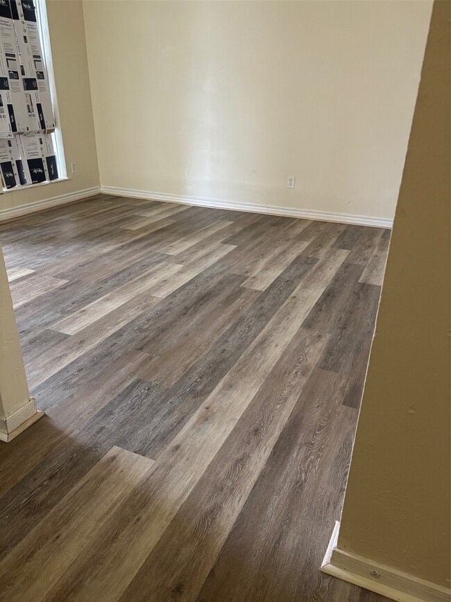 Building Photo - 1222 Kappa St